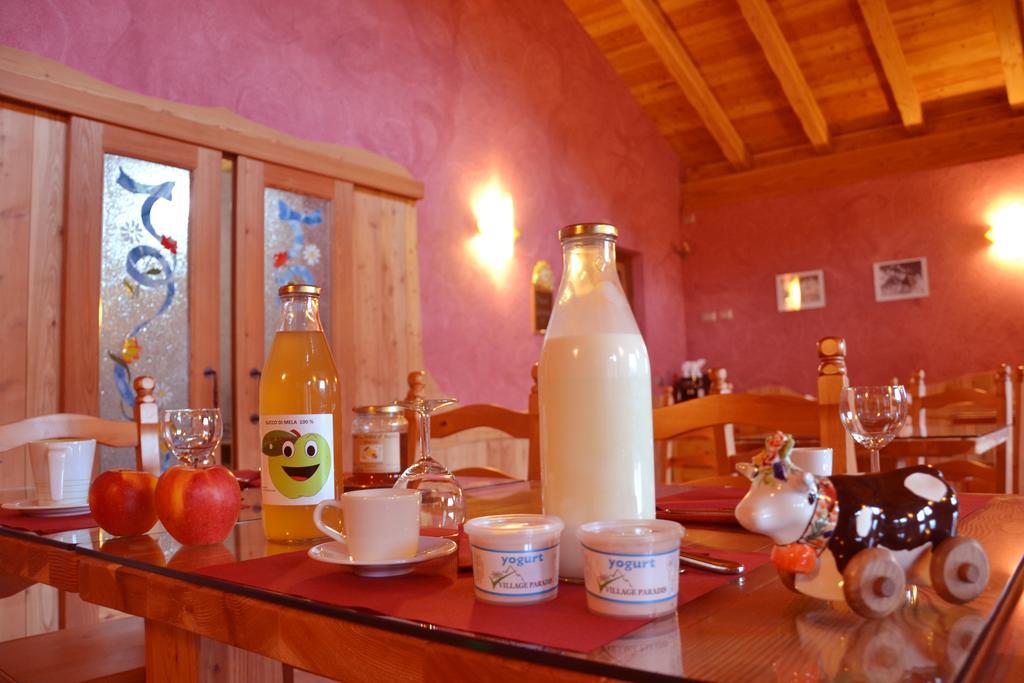 Village Paradis Roisan Bagian luar foto